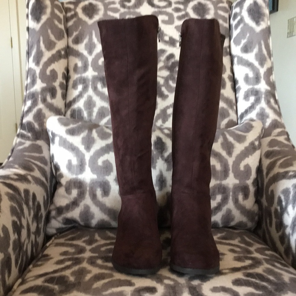 Dana Buchman knee high boots